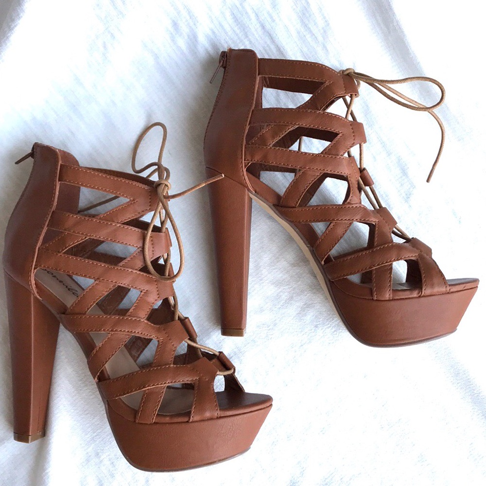 Bomilel Platform Laceups